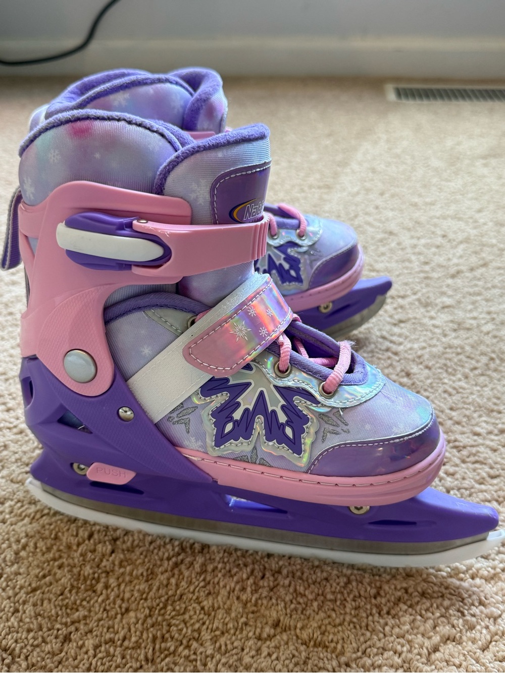 Adjustable Kids Ice Skates - Purple & Pink Starflake Design- NWOT (size 1-4)